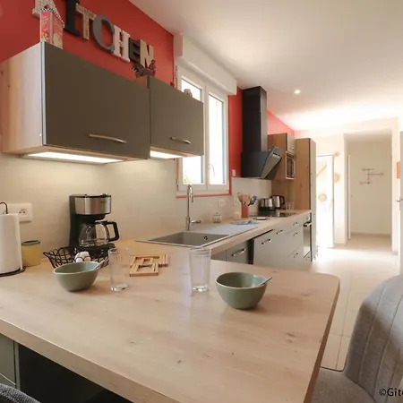 Maison Avec Terrasse Et Jardin A - Fr-1-497-247 Gacé
