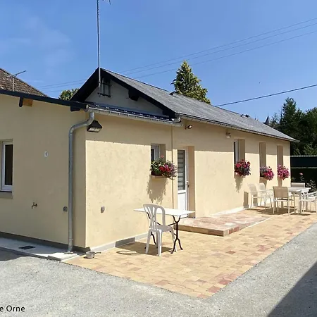 Nyaraló Maison Avec Terrasse Et Jardin A - Fr-1-497-247 Gacé